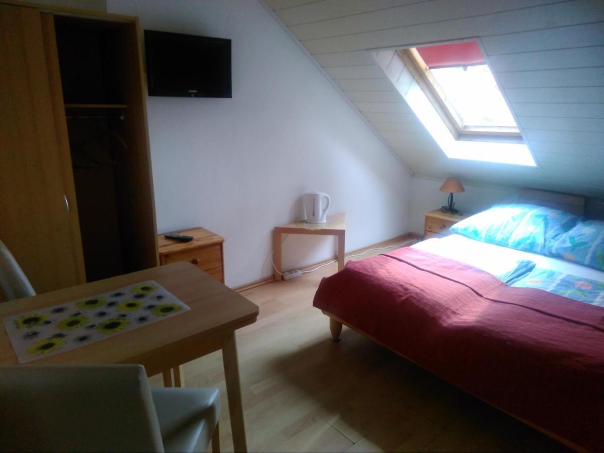 Dom Pod Sosnami Bed and Breakfast Mielno  Exteriör bild