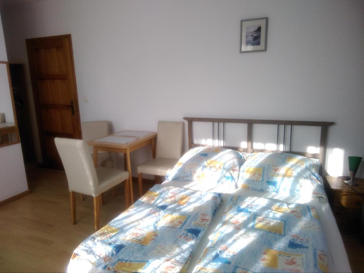 Dom Pod Sosnami Bed and Breakfast Mielno  Exteriör bild