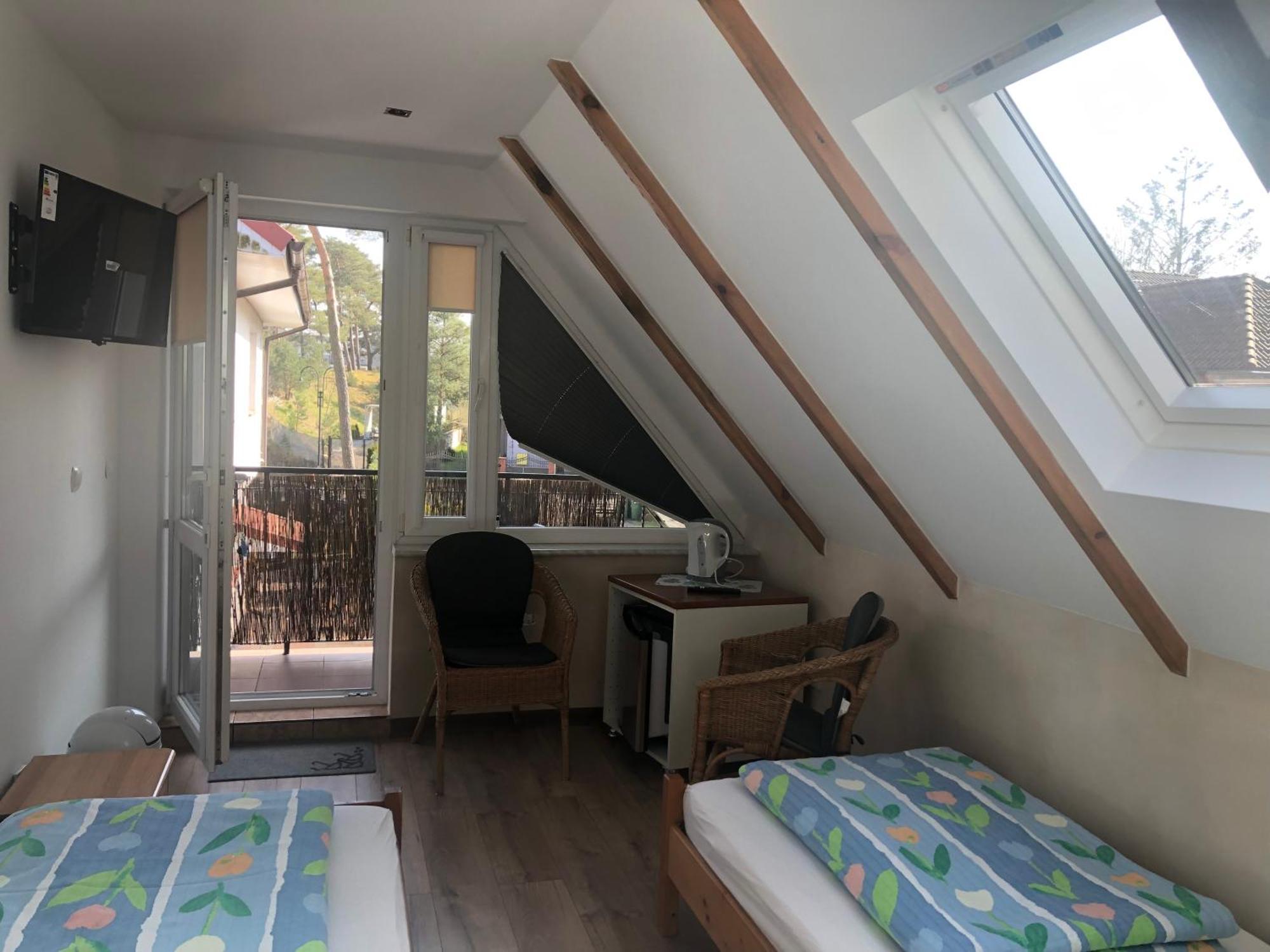 Dom Pod Sosnami Bed and Breakfast Mielno  Exteriör bild